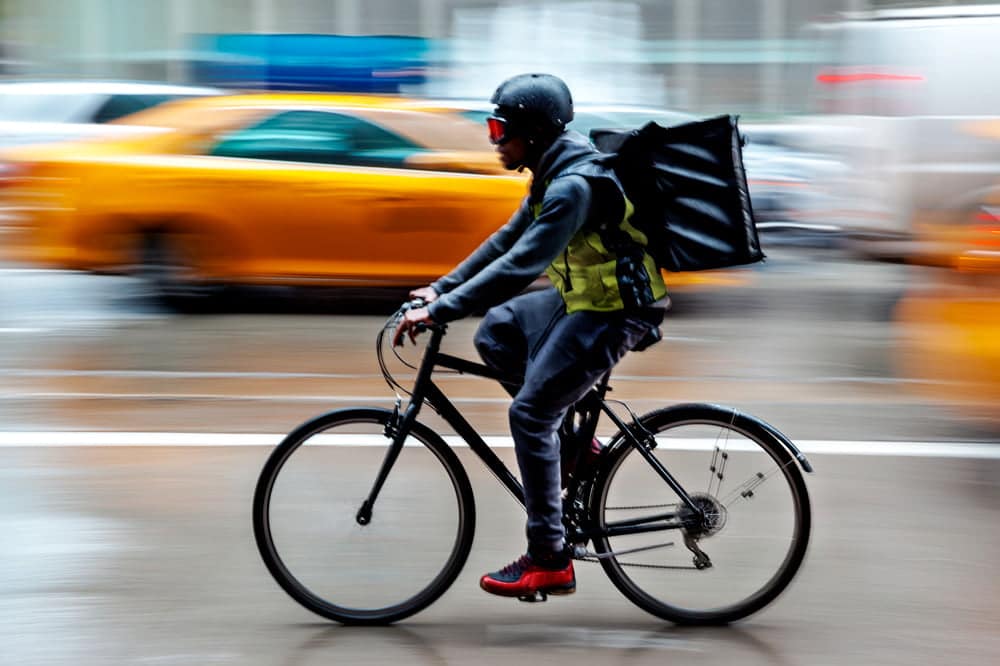 Frete para loja virtual: métodos de entregas alternativos, entrega de bicicleta